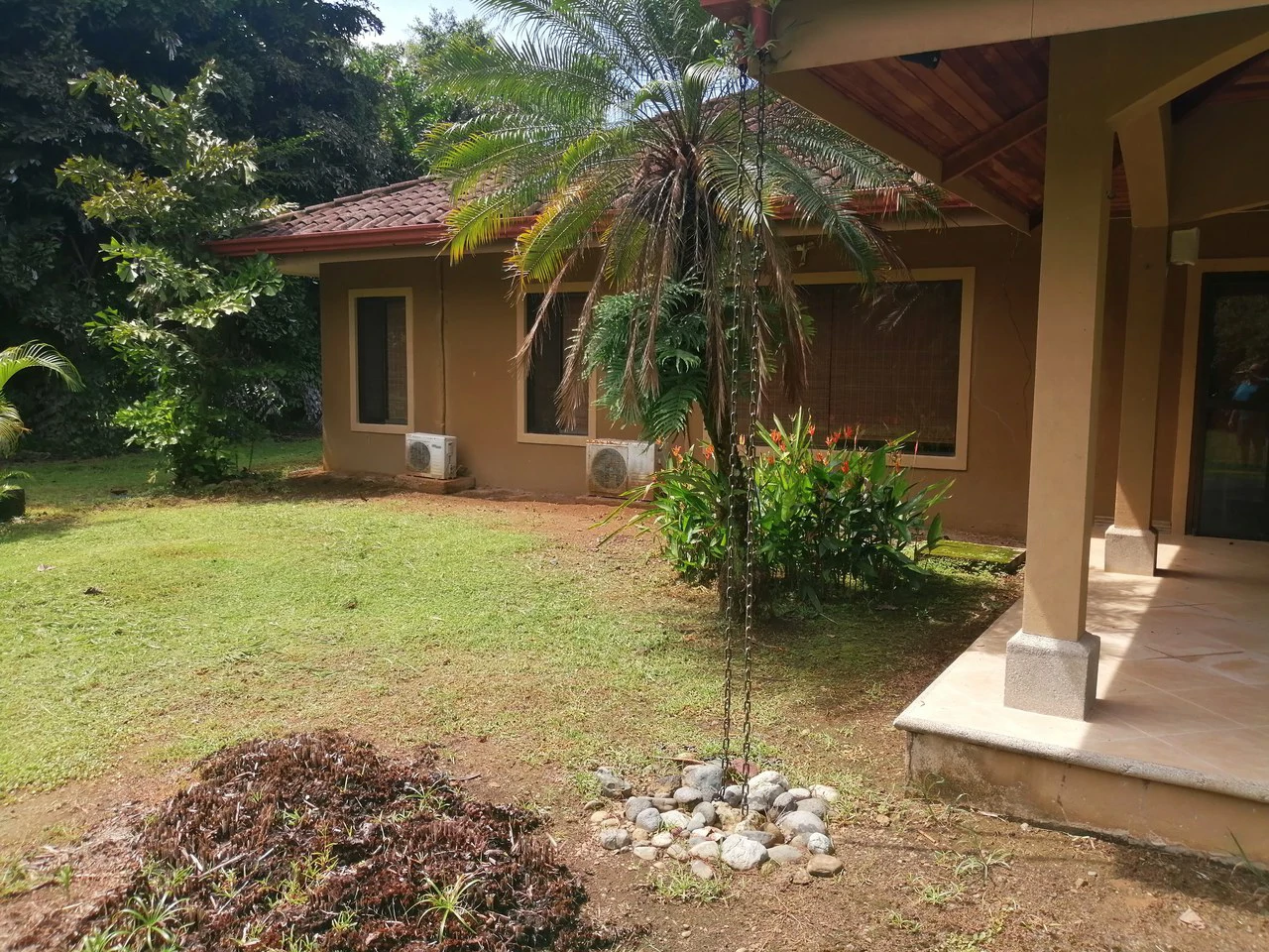 Amazing Home on Huge Lot Near the Beach - Gallery image 44