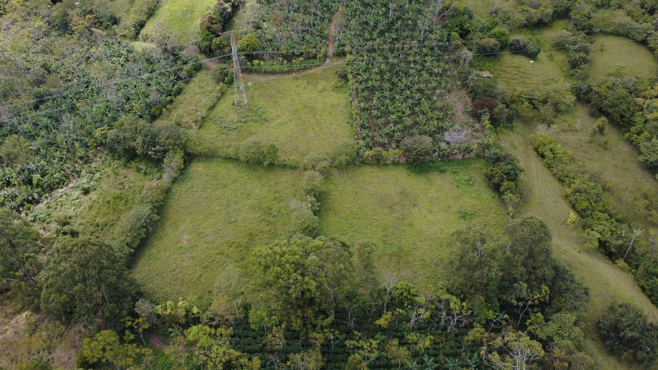 Countryside Home Construction Site For Sale in San Isidro del General - Gallery image 8