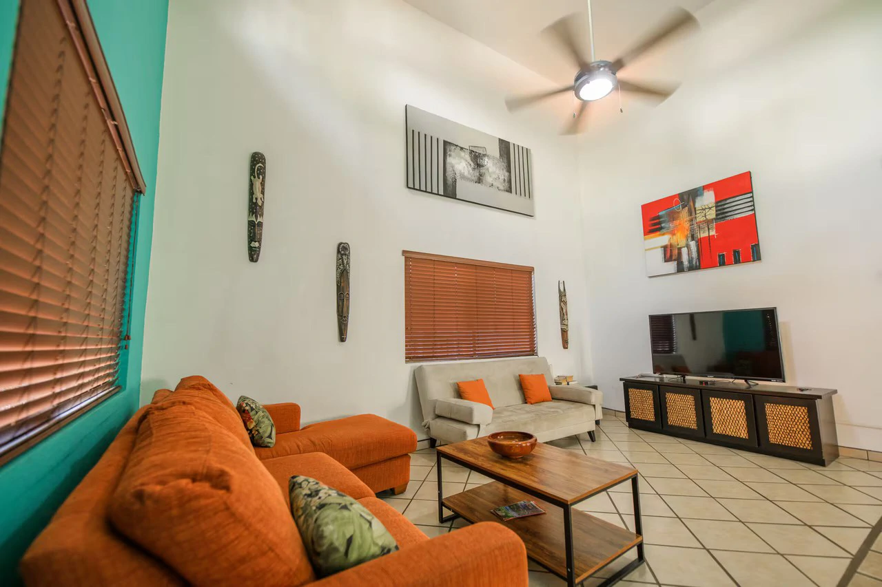Beautiful Home with Private Pool: Boutique style community in Bejuco, walking distance to the beach! - photo 12