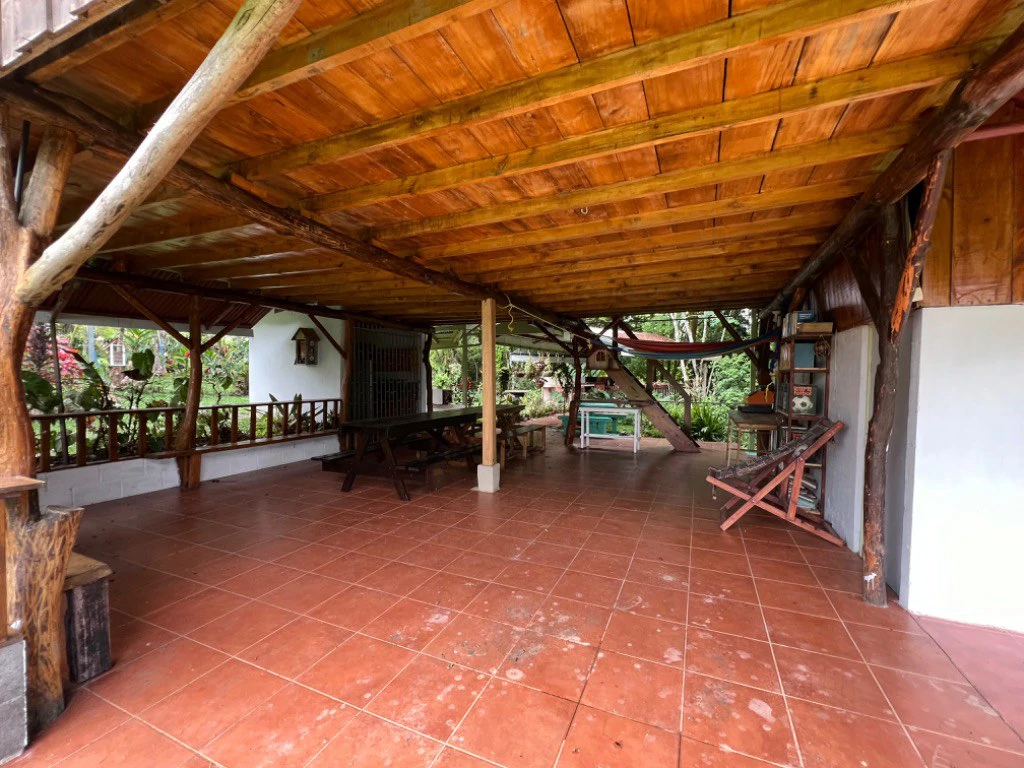 Mountain and Countryside House For Sale in Santa Elena - photo 28