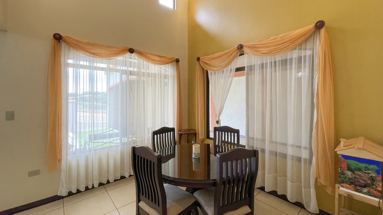 House for sale in Grecia in gated community, Las Calas - Gallery image 3