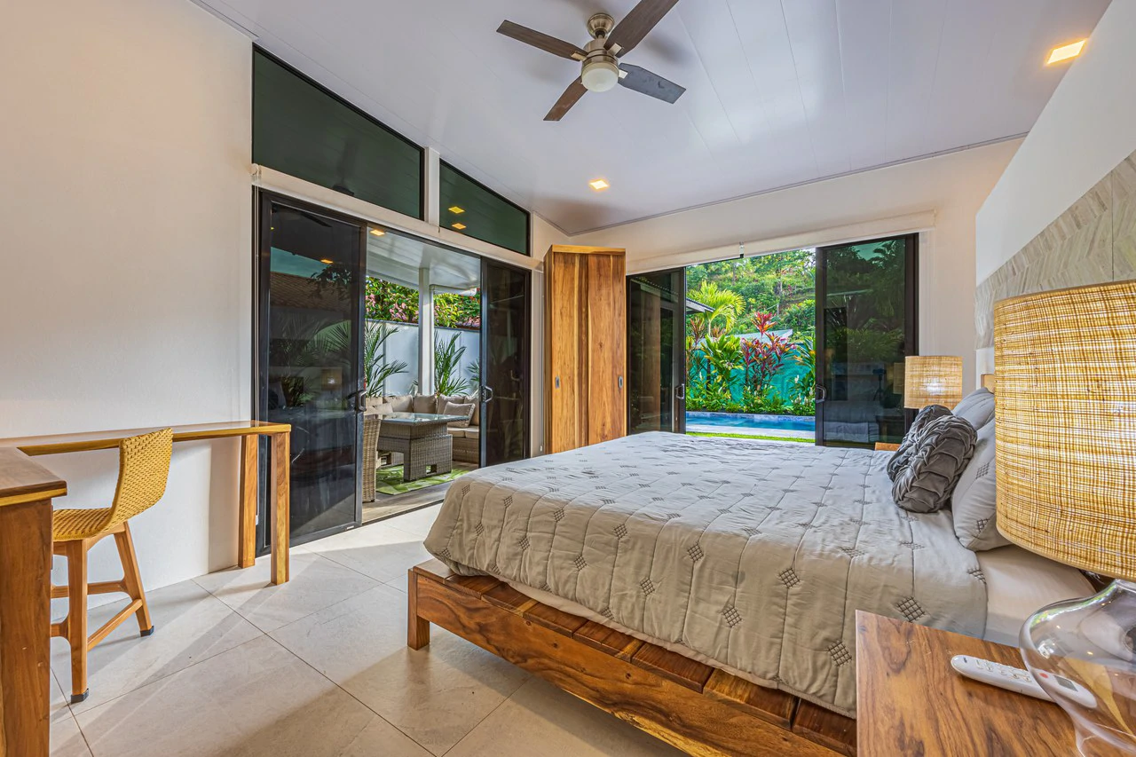 Elegant Tropical Home | 5 Minutes from Marino National Park: Near the Coast House For Sale in Bahía Ballena - Gallery image 21
