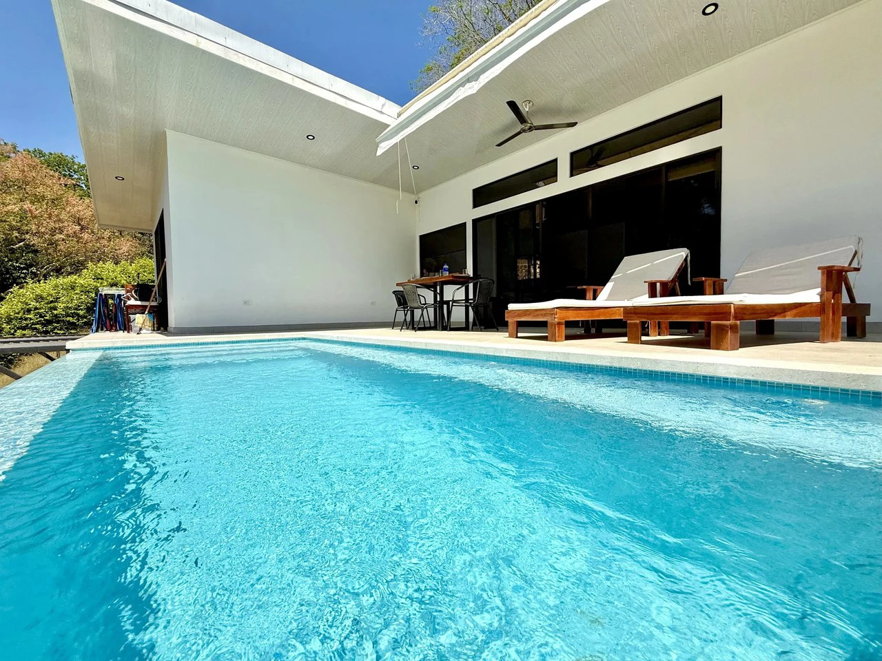 CASA BRISA ABIERTA: Turnkey Tropical Living on the Edge of Cobano $349,950 USD - Gallery image 6