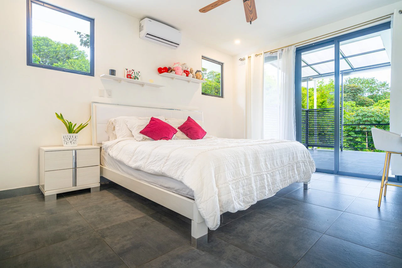 Outstanding Garden Treasure in Ojochal, Modern 4 bedroom on 1 acre - Gallery image 45