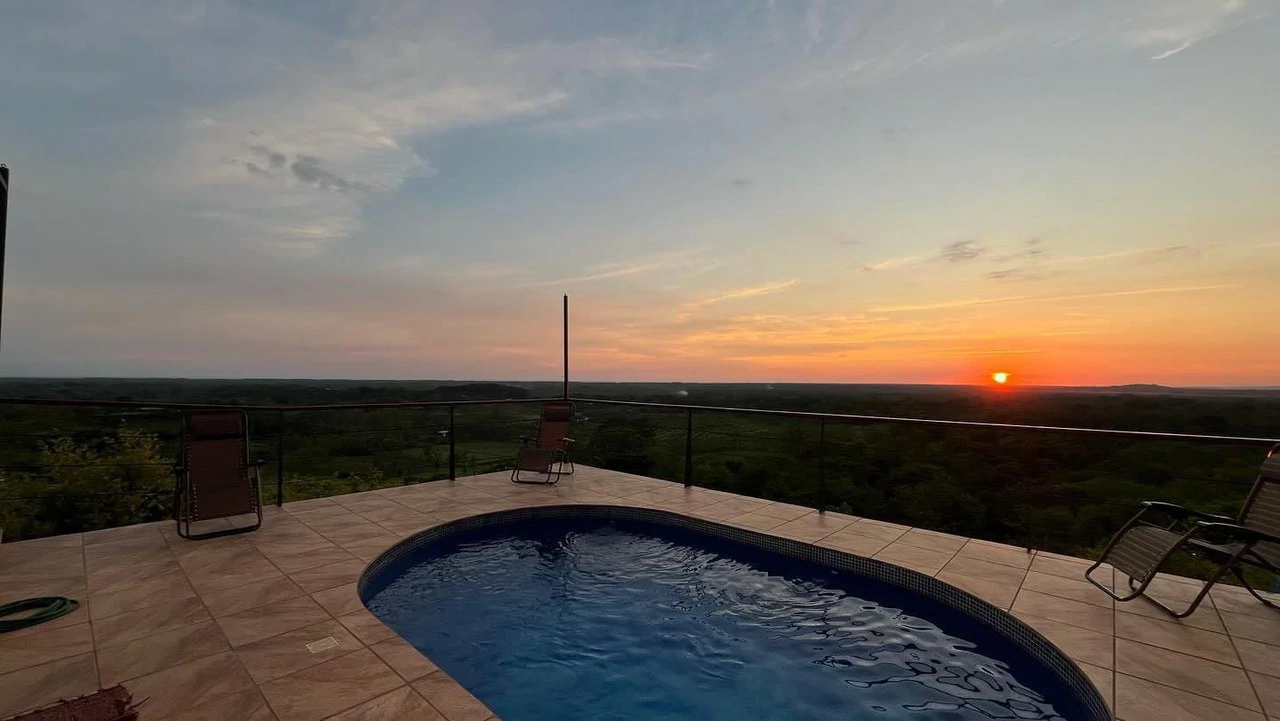 Casa Sol: Exceptionally Private Home with Panoramic Ocean, Mountain & Sunset Views - Gallery image 37