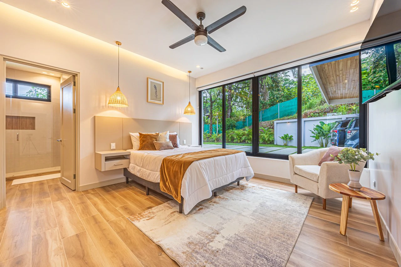 Luxury, Comfort & Investment Potential – Ocean-View Home in Uvita - Gallery image 21