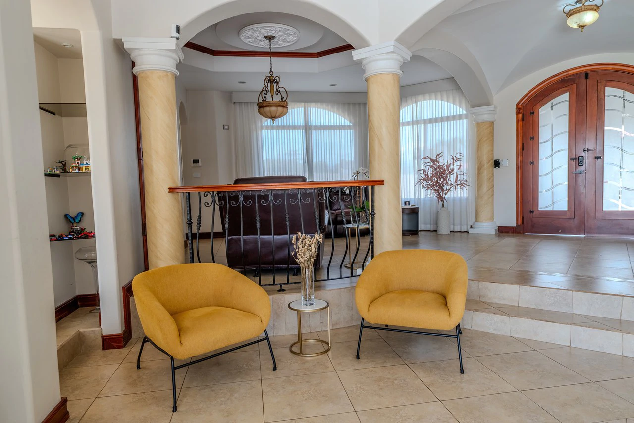 Luxury Home with Pool, Bar Area & Resort-Level Amenities | 6 br, 4.5 ba in Perez Zeledon - Gallery image 15