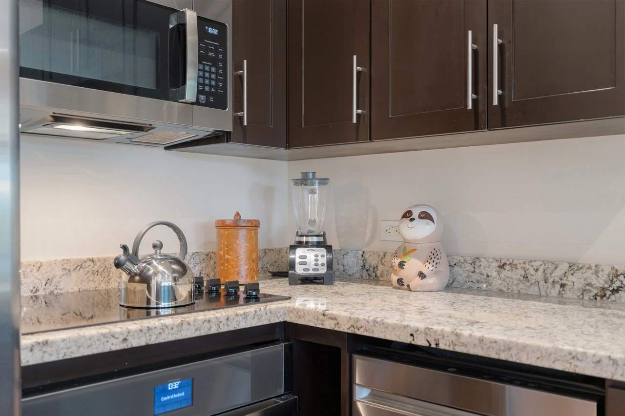 Laughing Gecko Suites: Beach Suites / Boutique Hotel For  Sale - Gallery image 8