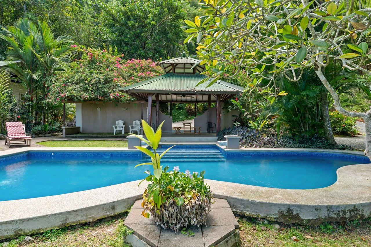 1.6 ACRES – 3 Bedroom Ocean And Mountain View Home With Pool, Public Road Frontage, ASADA Water, Room To Expand!!!! - Gallery image 5