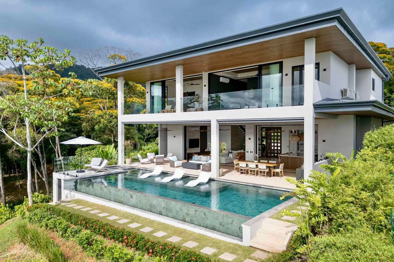 Luxurious 5 Bedroom Coastal Estate Dominical - Gallery image 3