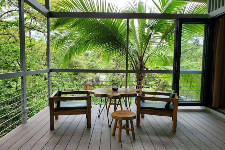 Lodge Vista Tranquila: Three Modern Lodges with Private Jacuzzis, Just Five Minutes from Sámara - Gallery image 12