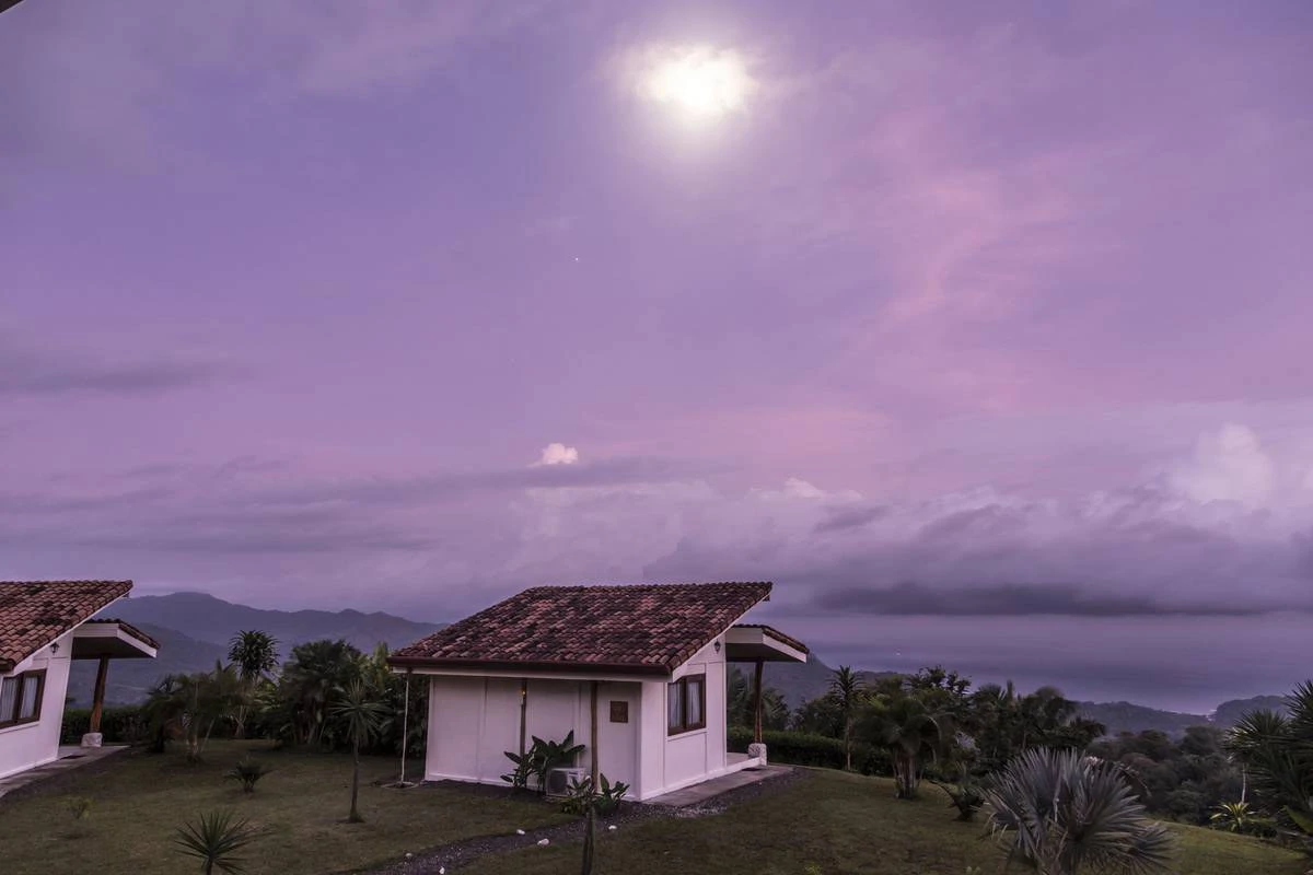 Peaceful Retreat Hotel & Restaurant: Unique Boutique Hotel with Restaurant & Bar - Panoramic Ocean and Mountains Views near Playa Carrillo - Gallery image 11
