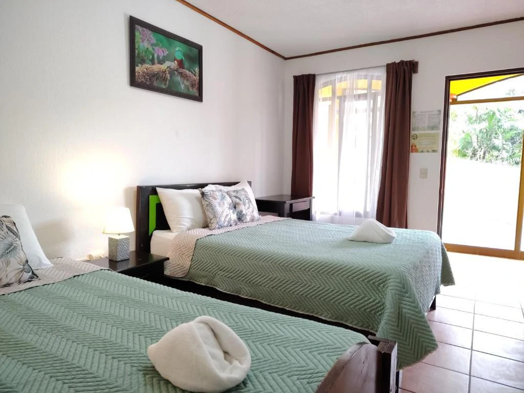 Monteverde Hotel & Attached 3-Bedroom House with Scenic Views CP0626: Boutique Hotel with Attached Private Residence in Monteverde – Turnkey Investment - Gallery image 25