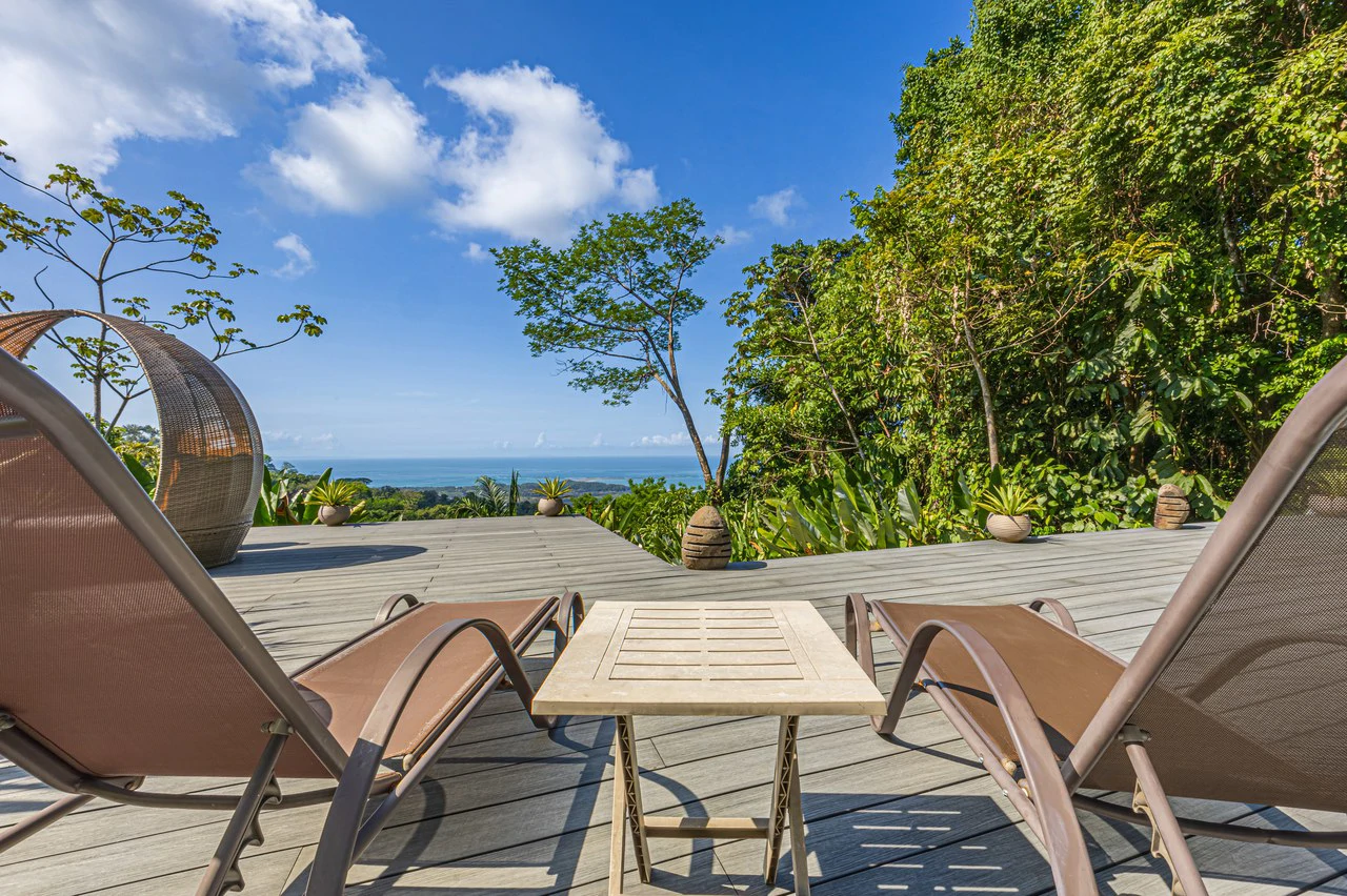 Uvita Ocean and Whale Tail View Modern Home on 3.64 Acres in Exclusive Enclave - Gallery image 15