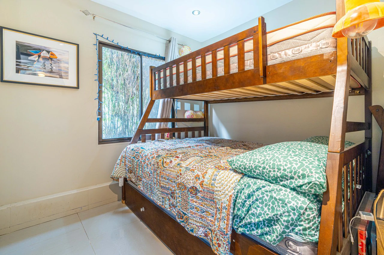3 Bed Main Home with Two Rental Villas, Walk to Beach in Uvita! Fantastic Location! - Gallery image 27