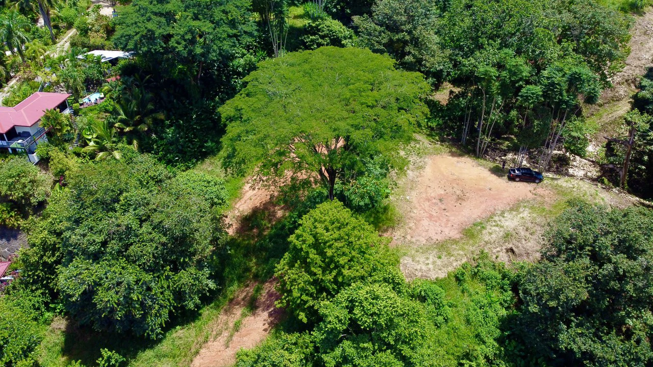 Build-Ready Lot in Ojochal’s Calle Cacique | Easy Access & Stunning Mountain Views - Gallery image 20