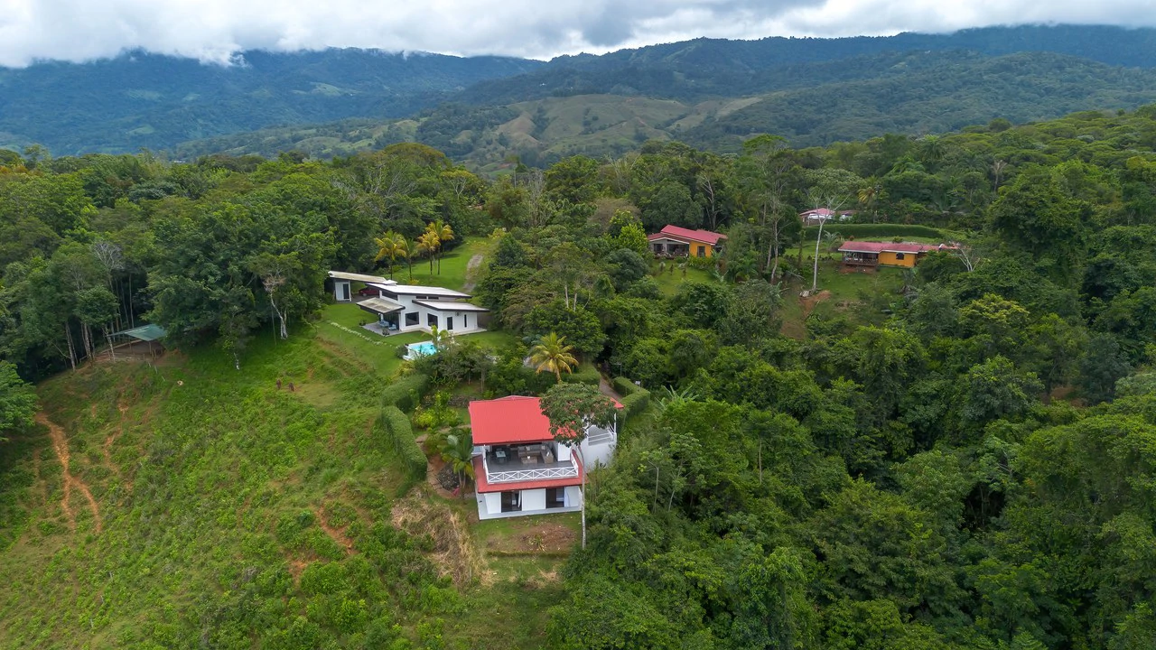 Casa Blanca: Ocean & Mountain View Home in Platanillo - Gallery image 42