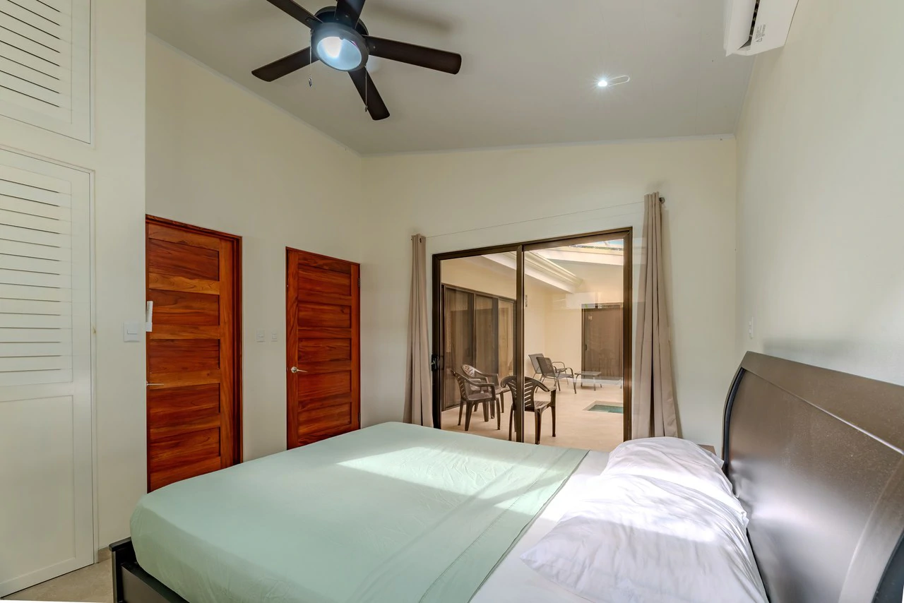 Modern 3-Bedroom Home Near Marino Ballena National Park – Central Uvita - Gallery image 8
