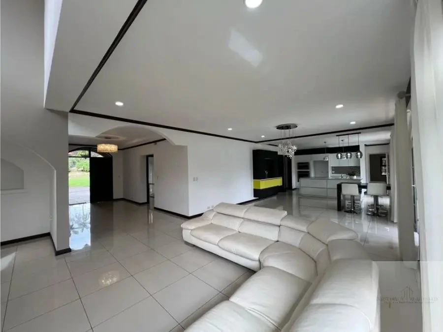 Beautiful Home in Colinas de Montealegre, Curridabat - Gallery image 5