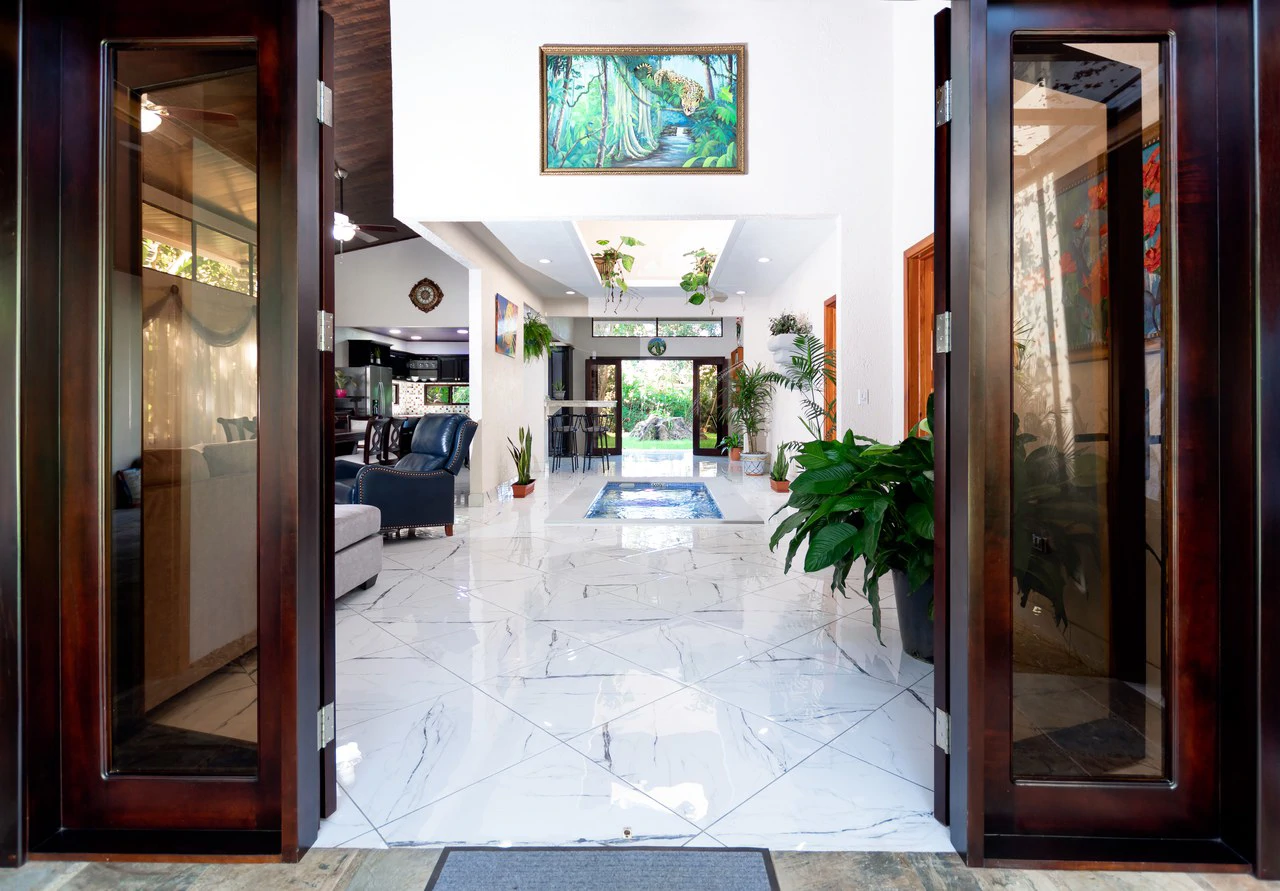 BRAND NEW 3-bedroom home, 5 minutes to Dominical Beach. - Gallery image 10