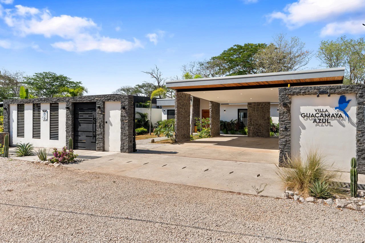 Casa Guacamaya Roja: Luxury Home in Playa Grande - Gallery image 39