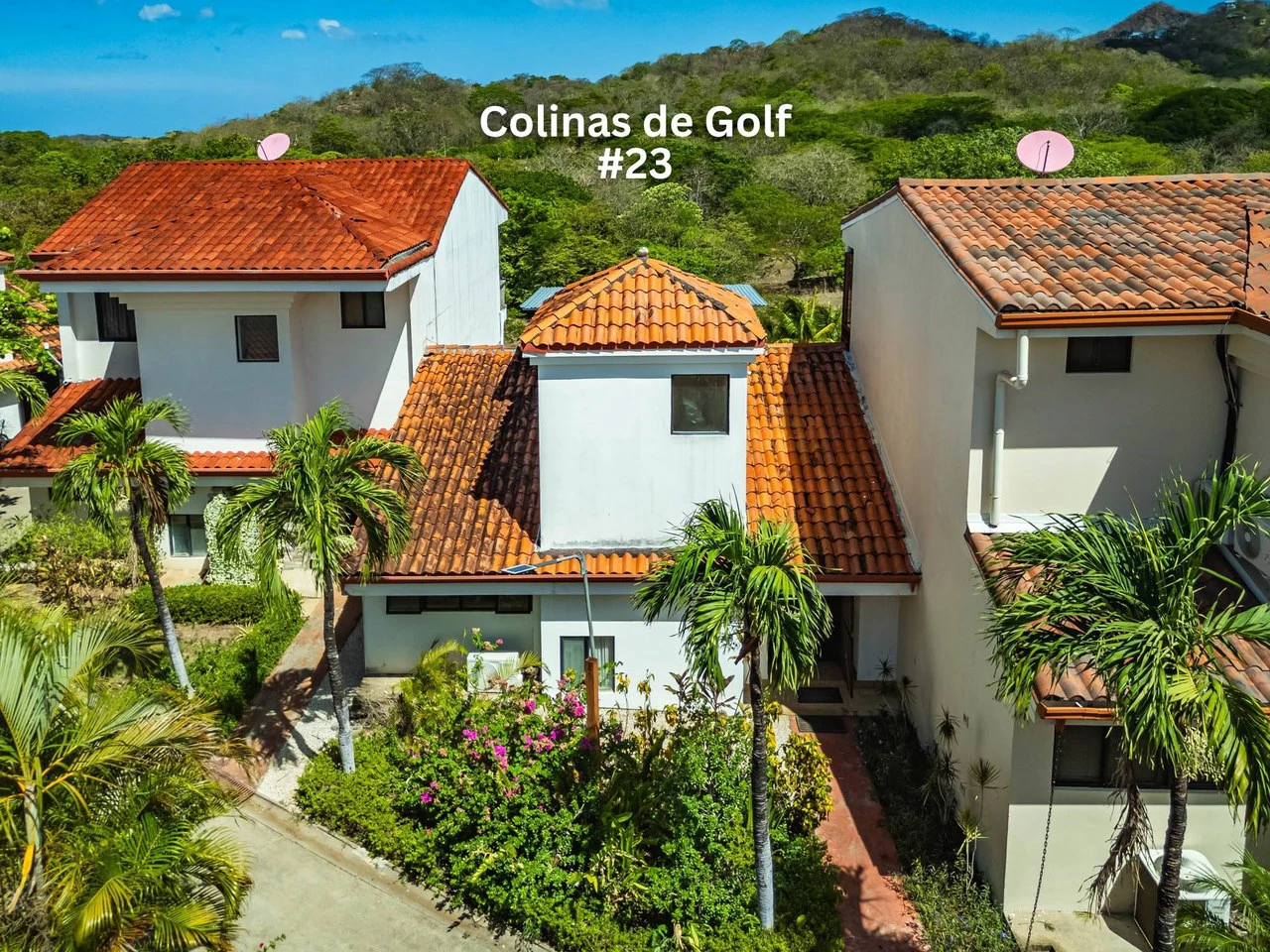 Colinas de Golf #23: 2BR Townhome 10Min Drive to Playa Grande