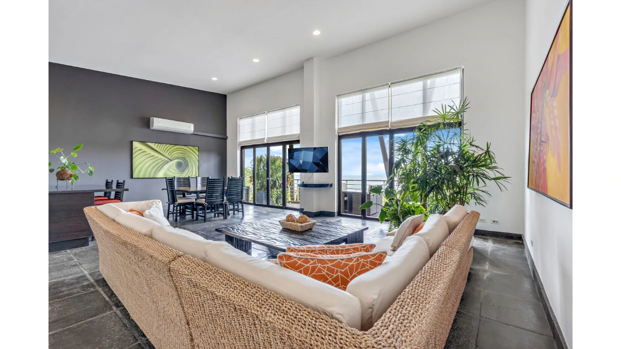 Penthouse: Live in the number one luxury development with private beach in the national reserve of Manuel Antonio - Gallery image 18