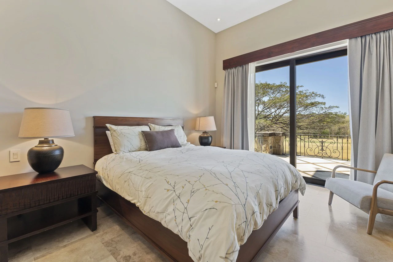 La Dulce Vida 7: Exclusive 5-Bedroom Mansion in La Dulce Vida, Hacienda Pinilla. Unmatched Elegance & Privacy - Gallery image 14