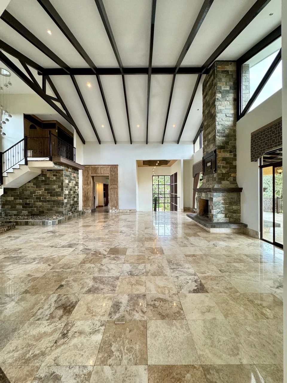 Casa Allan: House For Sale in Cartago, Tres Ríos, Curridabat - Gallery image 2