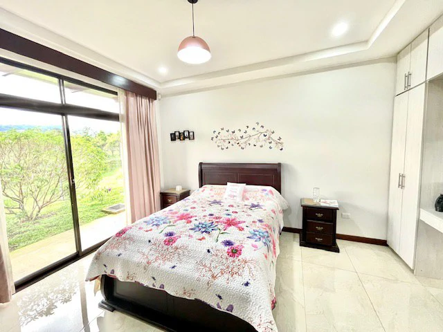 CA-005 Casa del Invernadero: Premium 3-BR / 3.5-BA Gated Estate in Grecia | Turnkey Furnished Option, Private Greenhouse, Clay Roof & River Access - Gallery image 23