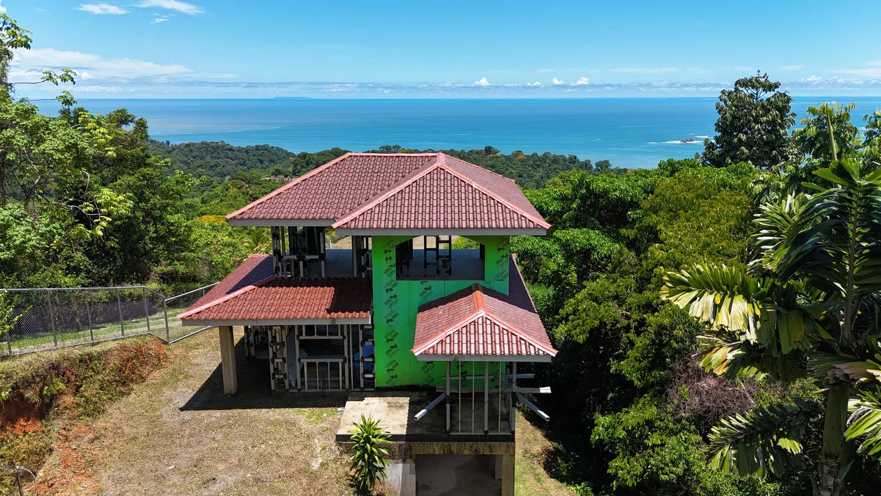 Stunning Ocean View Property with Luxury Pre-construction Home waiting to be Customized - Gallery image 3