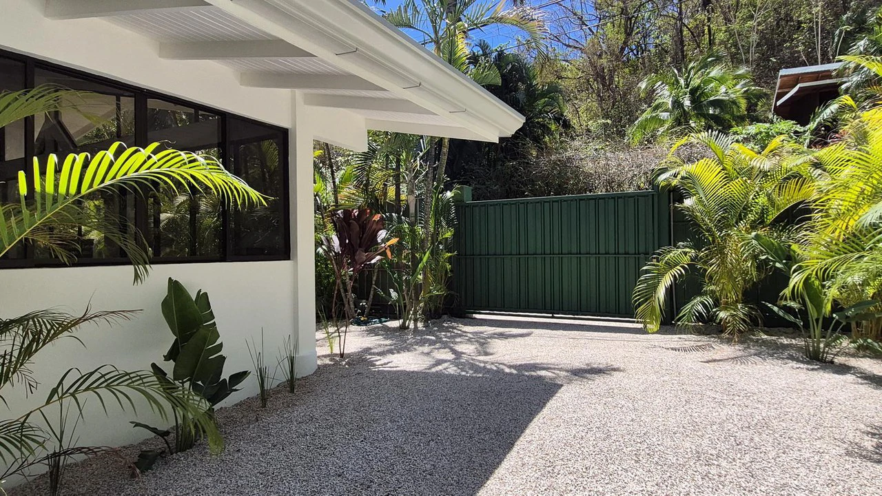 Casa Sol: Casa Sol – A Tropical Beach-Style Home with Pool, Designed for Year-Round Vacation Living - Gallery image 34