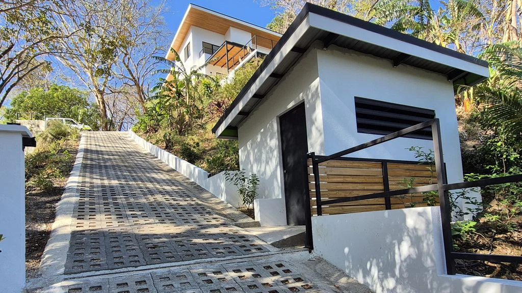 Casa Lema: Casa Lema – Tropical Elegance & Absolute Privacy Just Steps from Samara Beach with 2nd home ideal for rental income - Gallery image 4