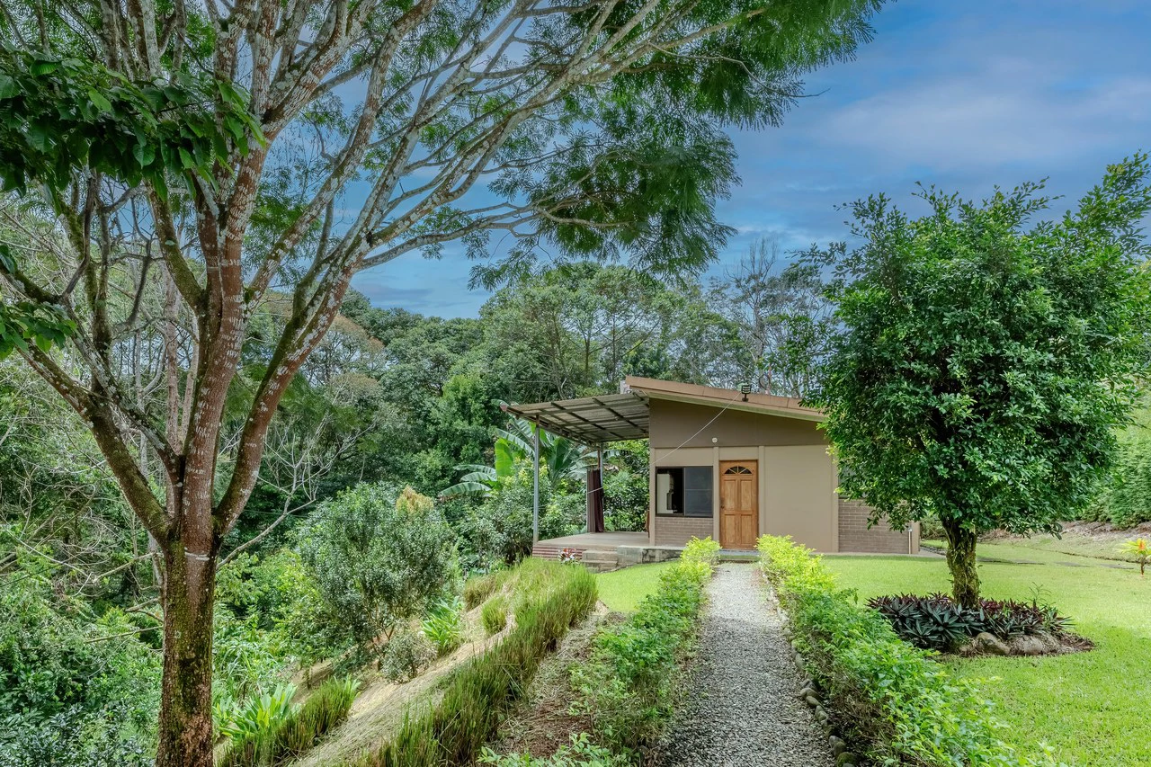 Multi-Family Compound, 4 Fully Furnished Units | 15 Minutes to the Beach - Gallery image 33