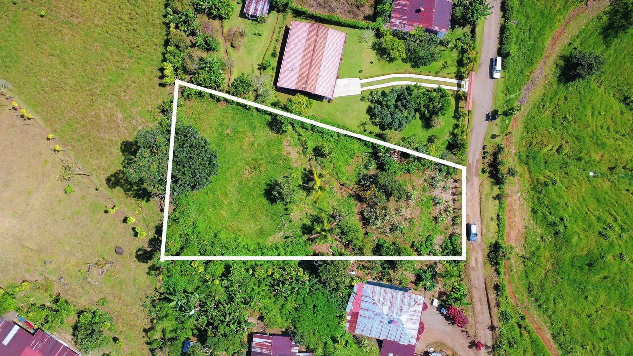 Countryside Home Construction Site For Sale in Centro de Pérez Zeledón