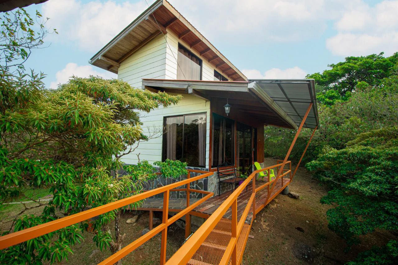 2 Acres with 4 houses Centrally located in Monteverde BV0224: Turn-Key Accommodations Business on 2 Acres Just 5 Minutes from Santa Elena – Surrounded by Nature, Ready to Grow - Gallery image 27