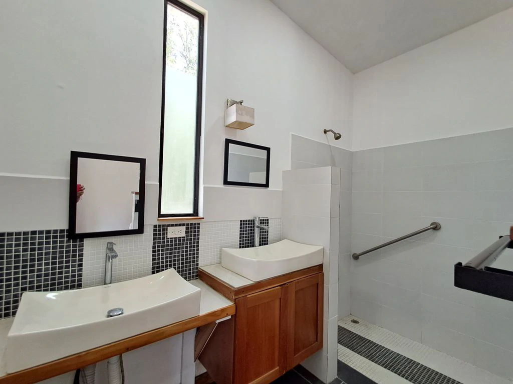Casa Blue Azul: Unique Property with Three Independent Units in the Heart of Nature – 5 km from Sámara - Gallery image 17