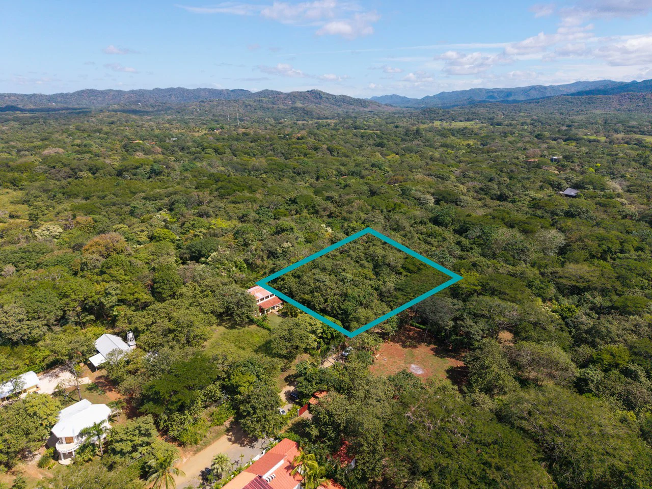 Junquillal Lot: Prime Development Parcel for Sale in Playa Junquillal - Gallery image 6