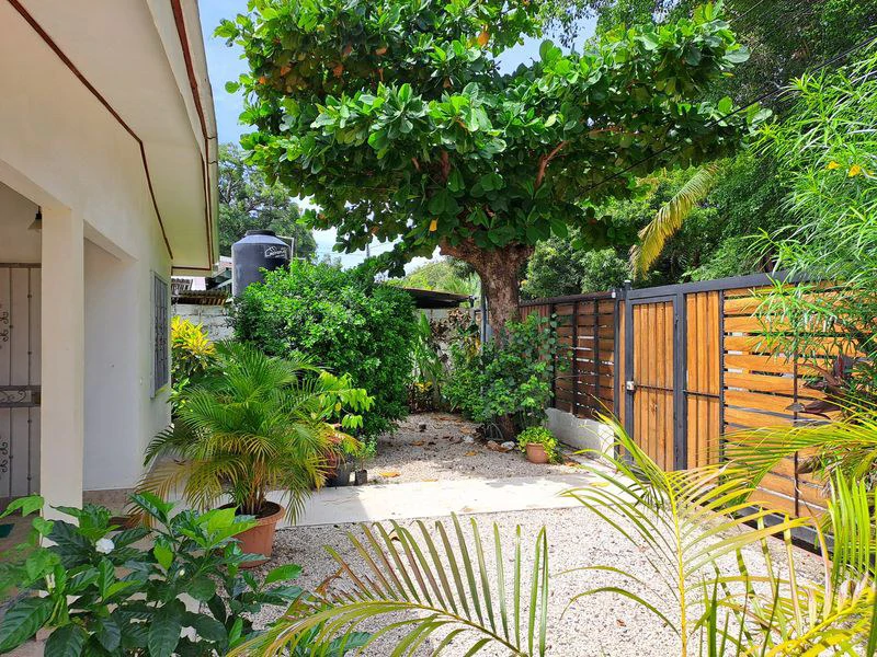 CASAS LINDA MAR: Casas Linda Mar - 2 Houses in the Heart of Samara - Excellent Rental Investment Opportunity - Gallery image 17
