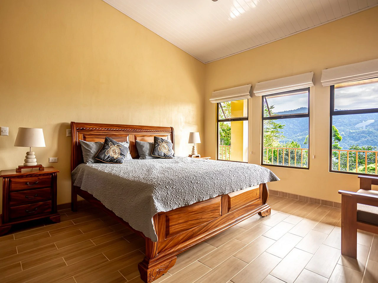 11.25 ACRES- 4 Bedrooms, Two Homes, Panoramic Ocean & Mountain Views With Stream, 30+ Fruit Trees, 40 Minutes to Quepos!!! - Gallery image 32