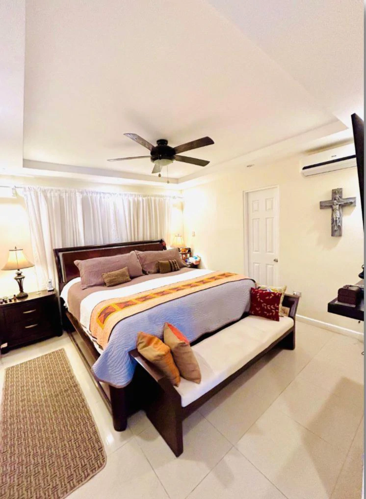 House For Sale in San Antonio - Gallery image 8