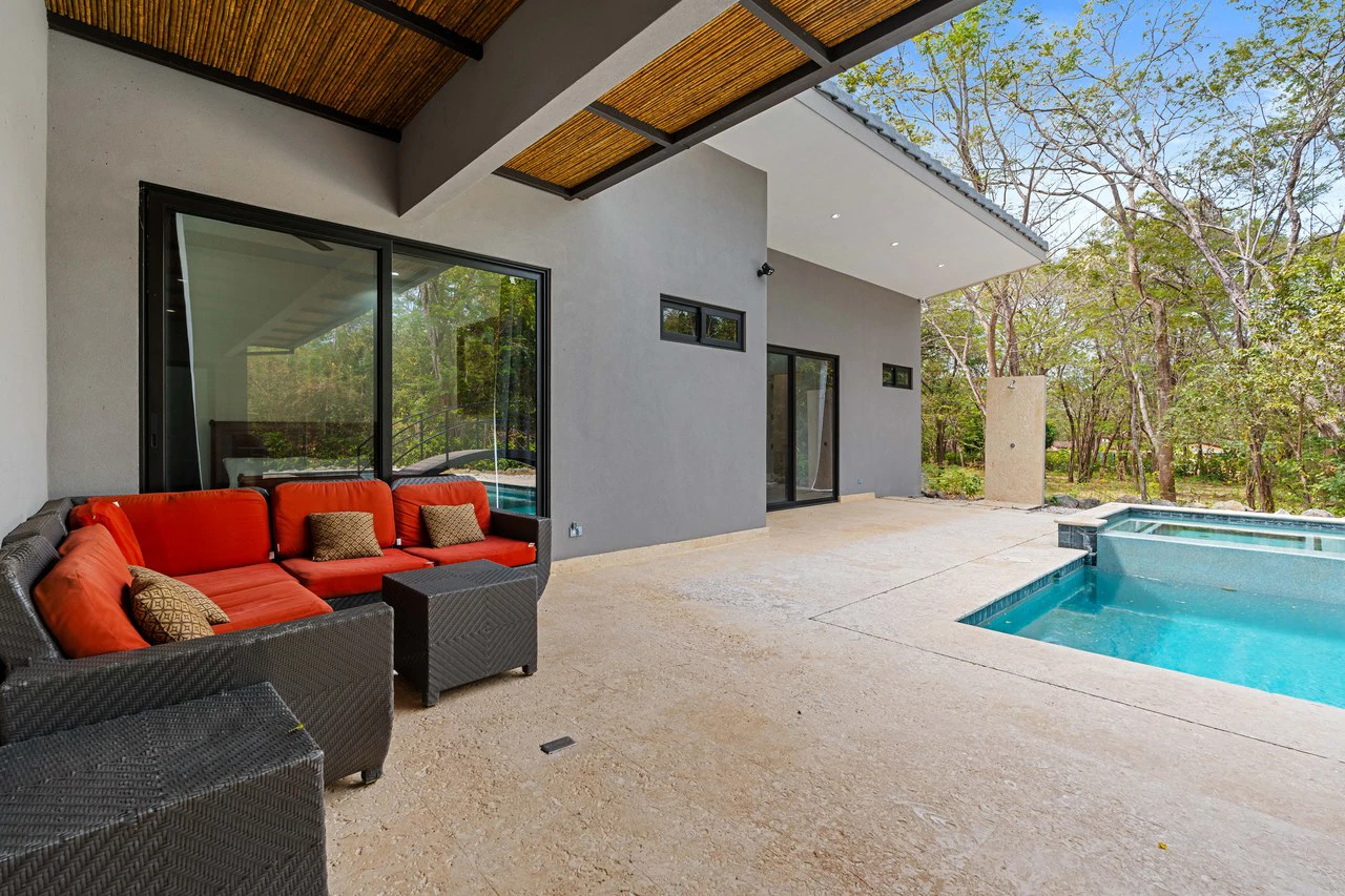 Casa Avalon: New 4-Bedroom Home on 1.48-Acre Lot – Build 2 More Structures, Just Minutes from the Beach! - Gallery image 20