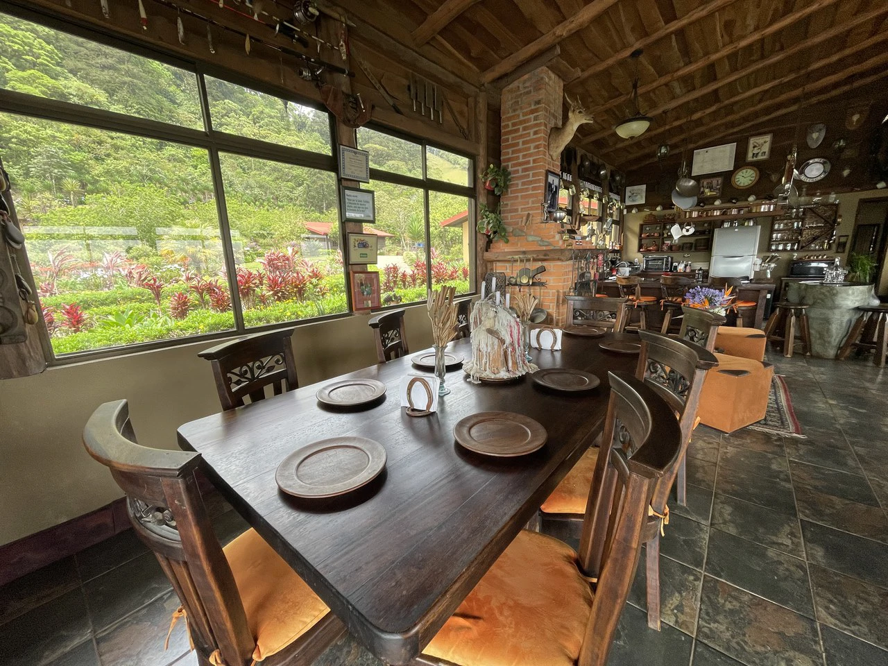 Cartago, gourmet coffee plantation: Charming Coffee Retreat Home with Stunning Views and Gourmet Coffee Plantations - Gallery image 12