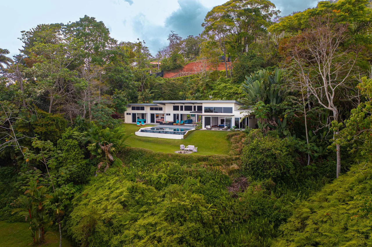 Villa La Luna Gated Estate, Mountainside Home and Whale Tail Views: Mountain House For Sale in Escaleras - Gallery image 3