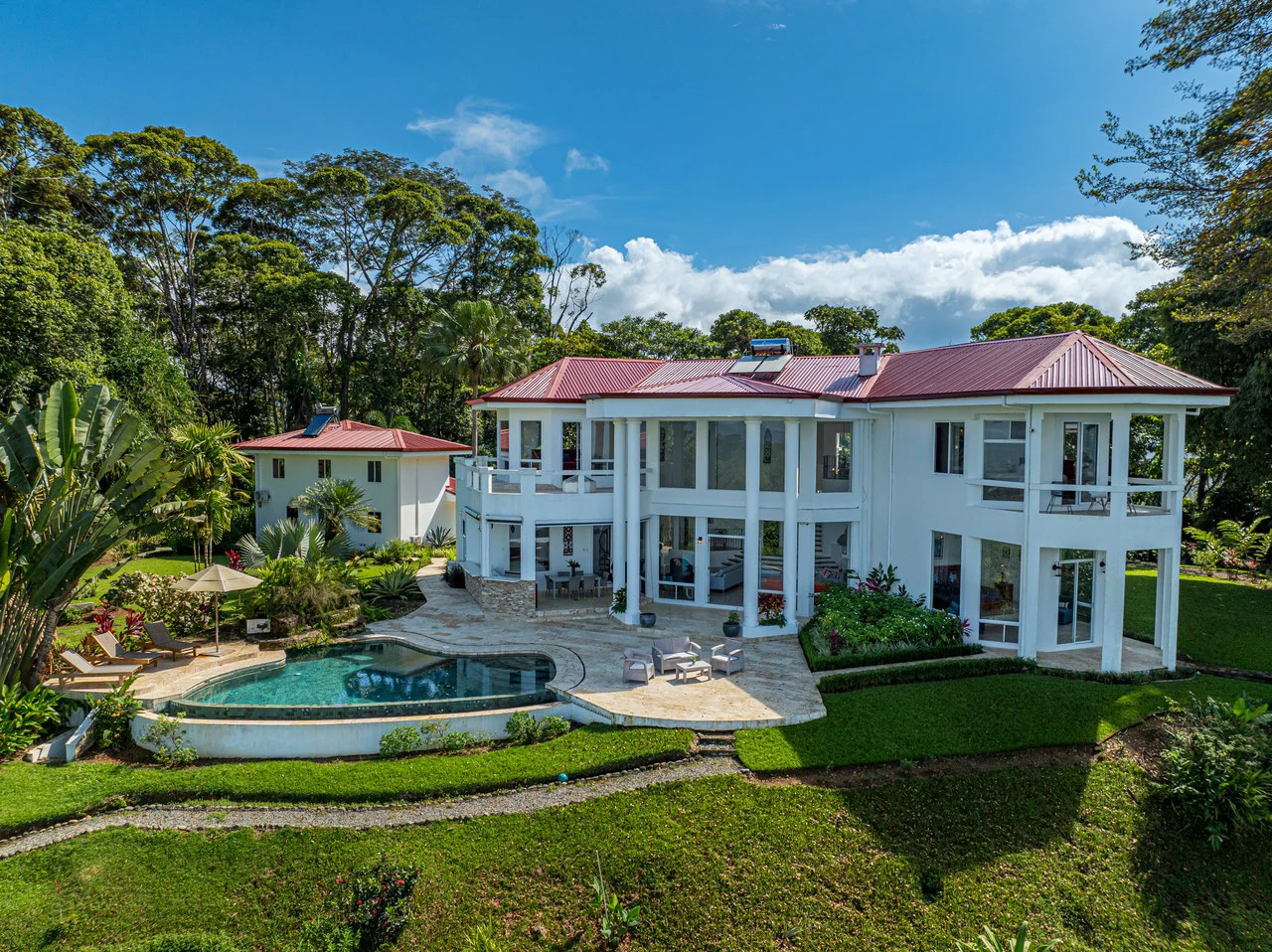 17 ACRES – 5 Bedroom Grand Estate, Guest House, SPECTACULAR VIEWS!!! - Gallery image 5