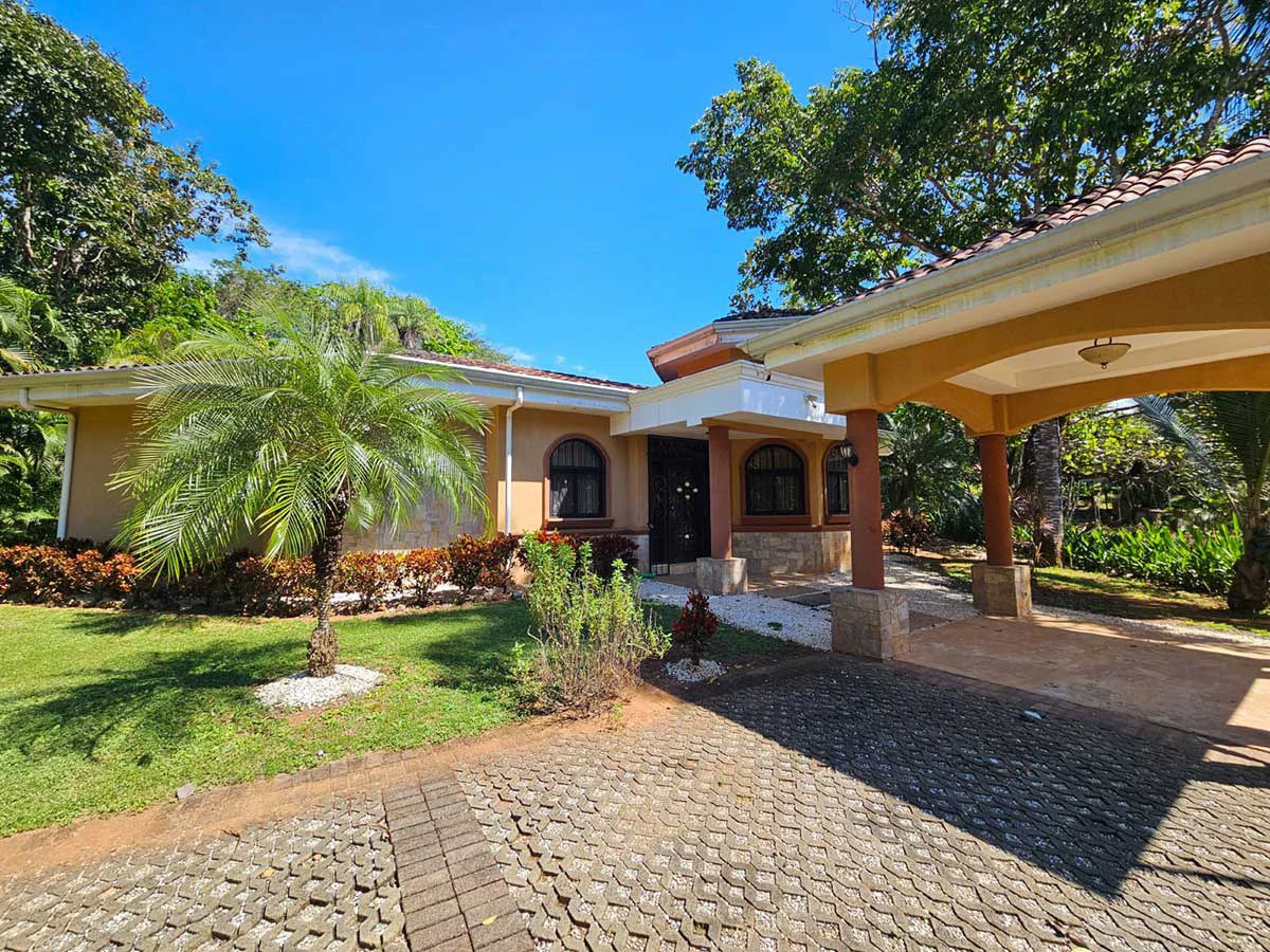 ID 4160: Villa Luna: 3-Bedroom Pool Home in Playa Tambor, Nicoya Peninsula - Gallery image 32