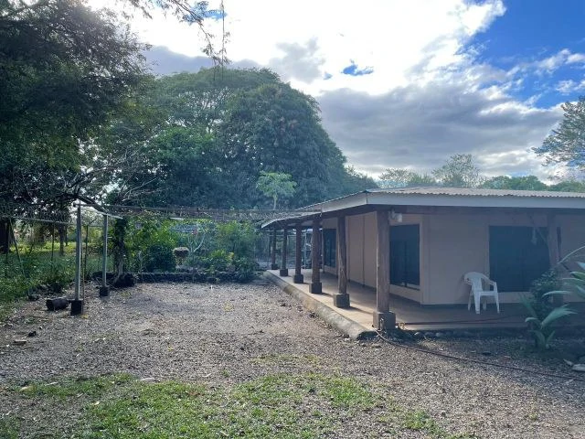 Terreno de 2,600 metros con dos casas: House in Belen, Guanacaste - Gallery image 3
