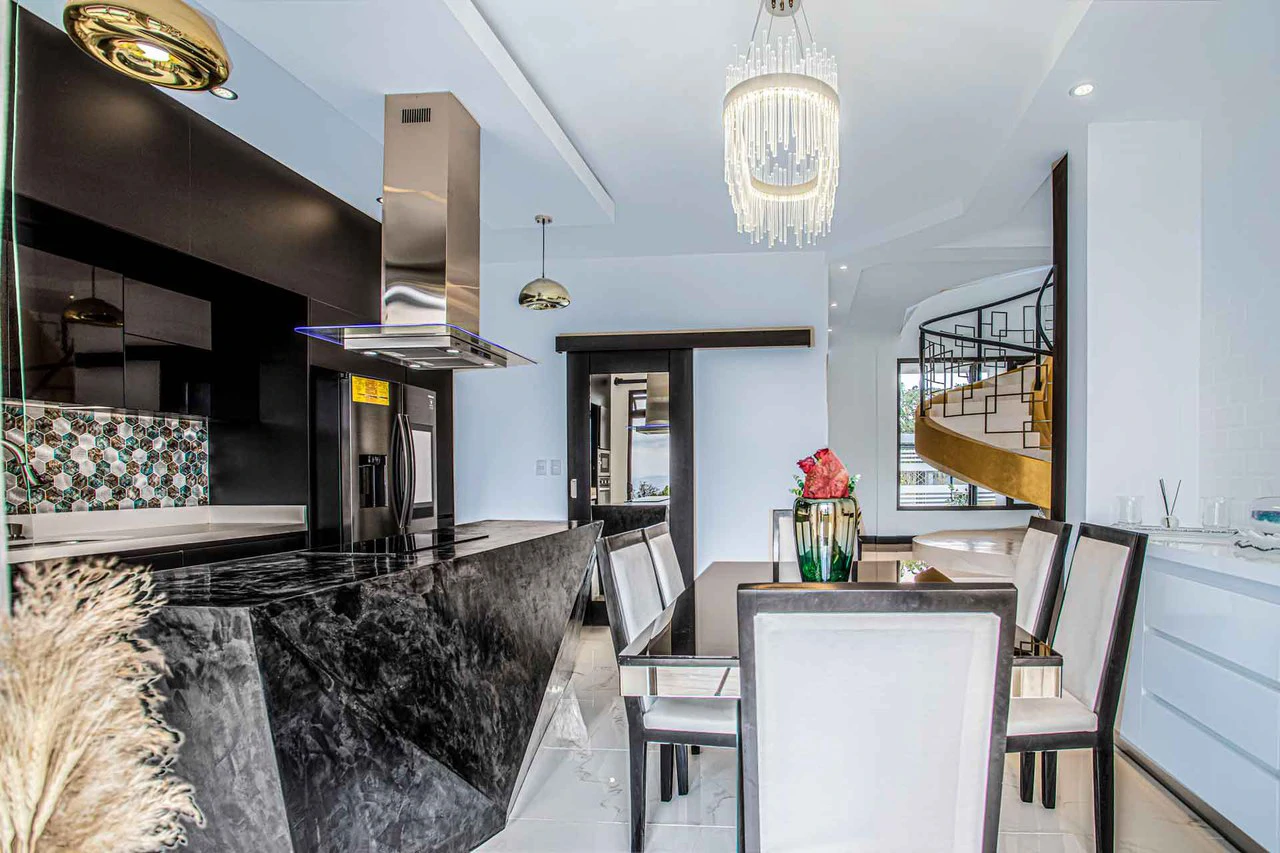 Modern Home with Exclusive Design, Panoramic Central Valley Views and Fresh Climate – Alajuela, Costa Rica - Gallery image 8
