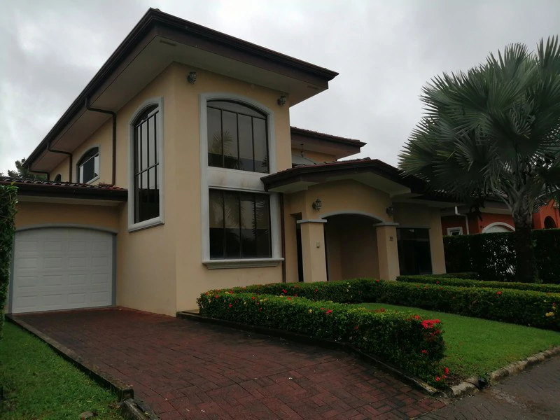 Incredible Casa Rimon, Huge 2 Story Home with Pool in Bejuco: Walk to the Beach from a rare 4 bedroom home! - Gallery image 5