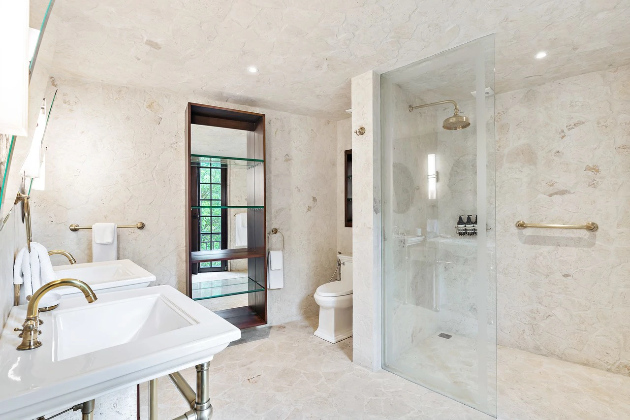 27 Cartagena: Unique Luxury Beachfront Home - Gallery image 41